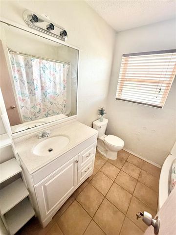 601 Sky Circle, Altus, OK 73521
