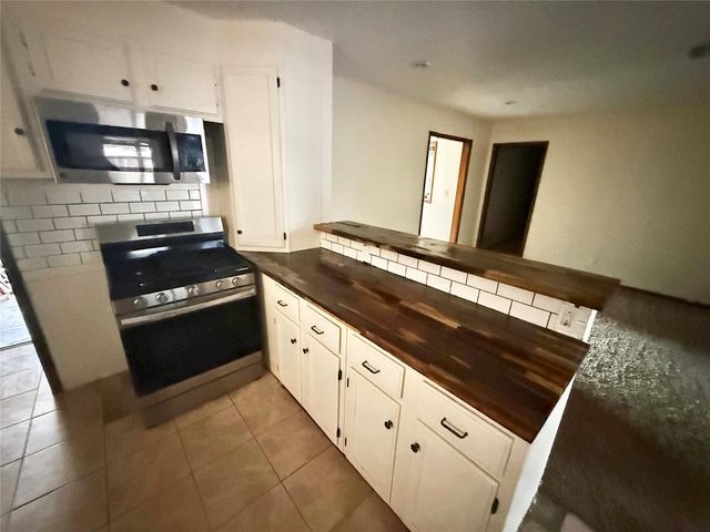 601 Sky Circle, Altus, OK 73521