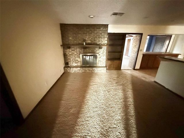 601 Sky Circle, Altus, OK 73521