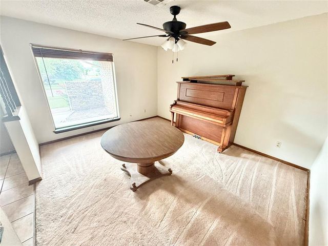 601 Sky Circle, Altus, OK 73521