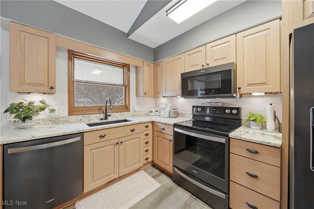 9918 Infirmary Road, Mantua, OH 44255