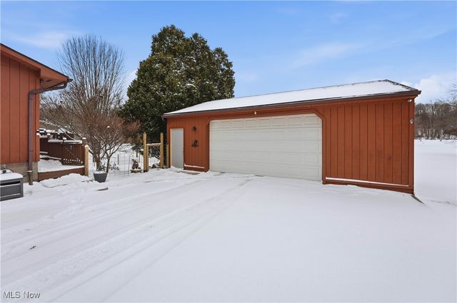 9918 Infirmary Road, Mantua, OH 44255