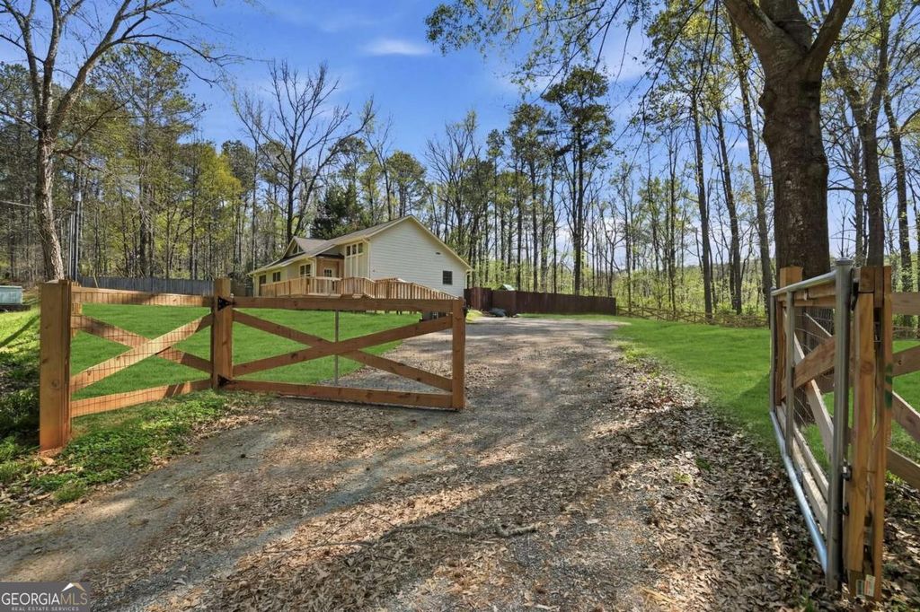 191 Cowan Road SE, Conyers, GA 30094