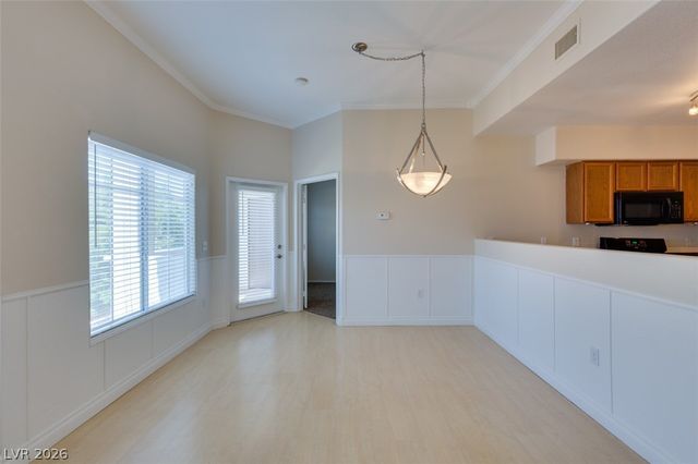 9303 West GILCREASE Avenue 2189, Las Vegas, NV 89149