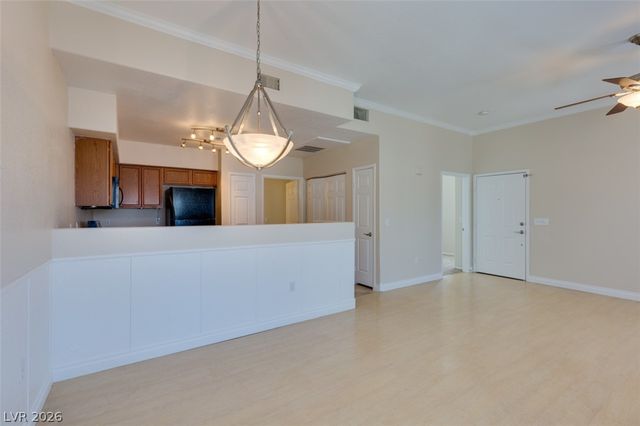 9303 West GILCREASE Avenue 2189, Las Vegas, NV 89149