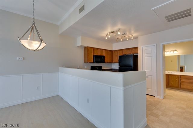 9303 West GILCREASE Avenue 2189, Las Vegas, NV 89149