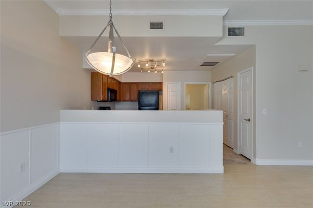 9303 West GILCREASE Avenue 2189, Las Vegas, NV 89149