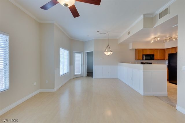 9303 West GILCREASE Avenue 2189, Las Vegas, NV 89149