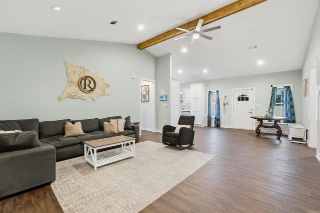 25 Indian Springs Drive, Greenbrier, AR 72058