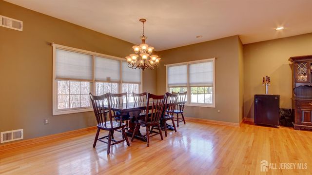 10 Arlene Drive, Monroe, NJ 08831