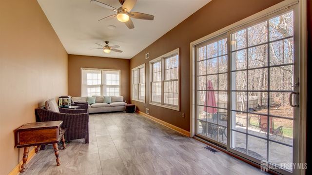 10 Arlene Drive, Monroe, NJ 08831