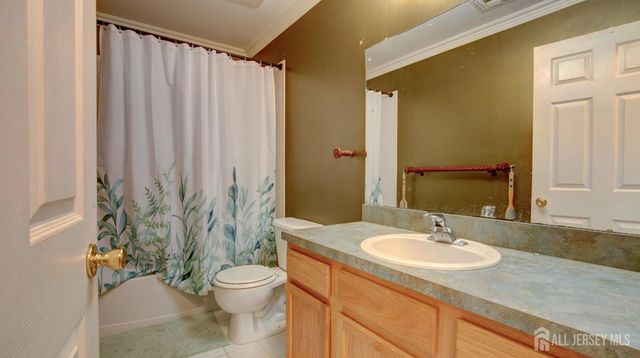 10 Arlene Drive, Monroe, NJ 08831