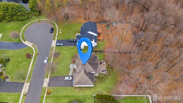 10 Arlene Drive, Monroe, NJ 08831