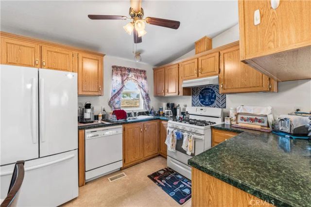 45465 25th East, Lancaster, CA 93535