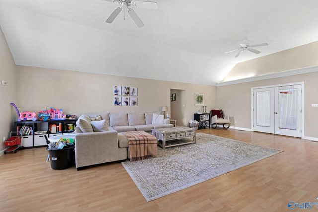684 County Road 88, Trinity, AL 35673