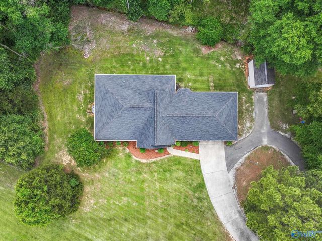 684 County Road 88, Trinity, AL 35673