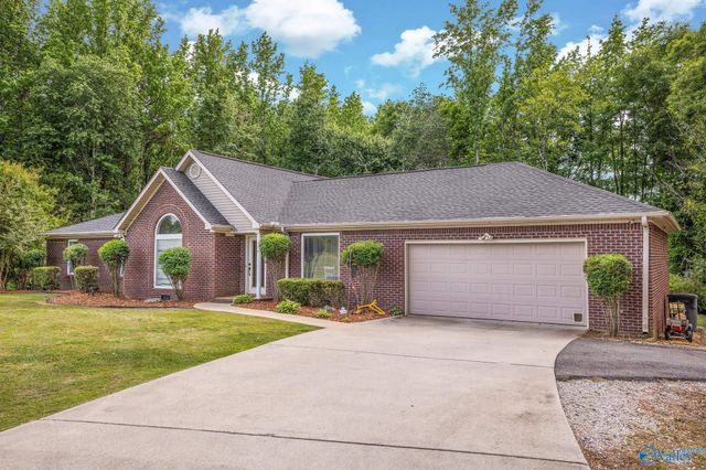 684 County Road 88, Trinity, AL 35673