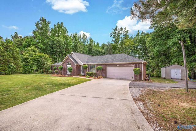 684 County Road 88, Trinity, AL 35673