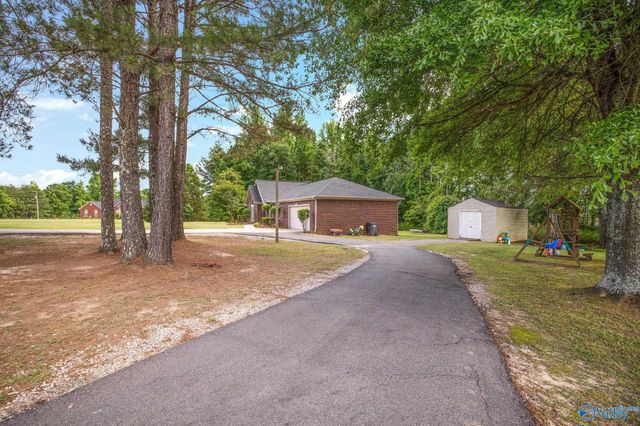 684 County Road 88, Trinity, AL 35673