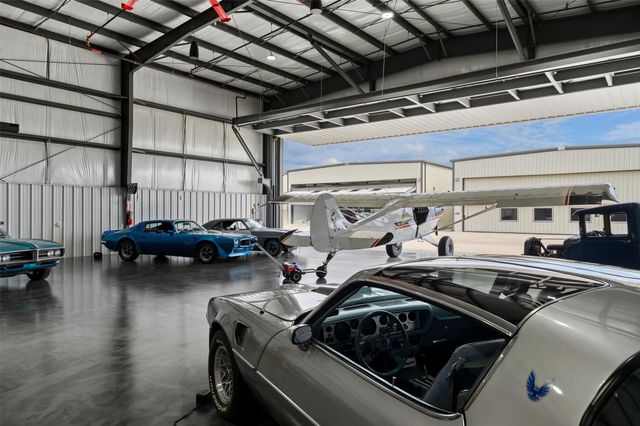 9400 Airbus Lane, Mckinney, TX 75071