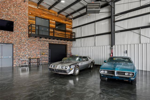 9400 Airbus Lane, Mckinney, TX 75071