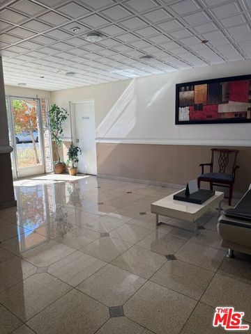 1026 S Oxford Avenue 302, Los Angeles, CA 90006