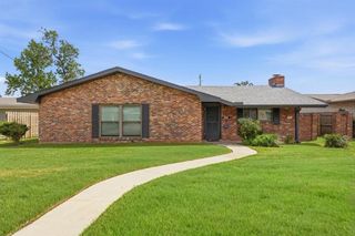 4020 Pleasant Drive, Lake Charles, LA 70605