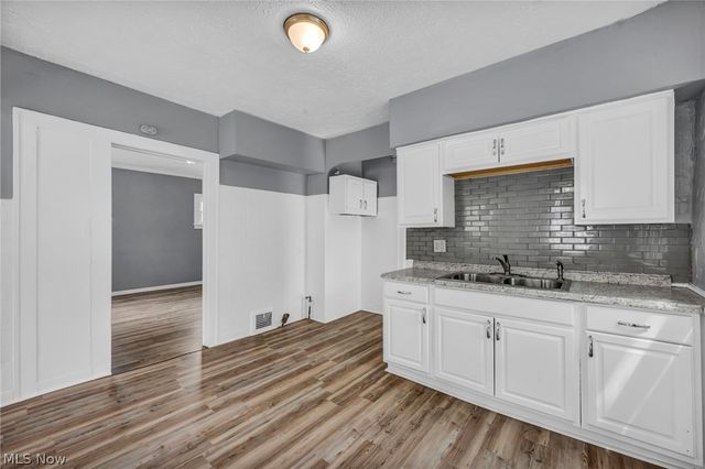 11312 Dove Avenue, Cleveland, OH 44105