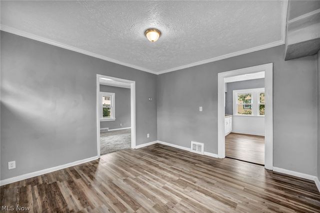 11312 Dove Avenue, Cleveland, OH 44105