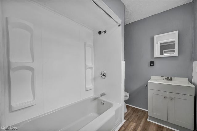 11312 Dove Avenue, Cleveland, OH 44105