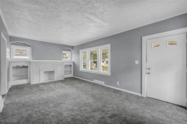 11312 Dove Avenue, Cleveland, OH 44105