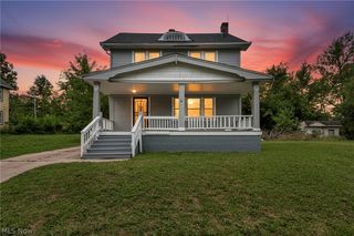 11312 Dove Avenue, Cleveland, OH 44105