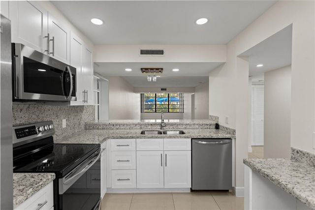 1719 Whitehall Drive 104, Davie, FL 33324