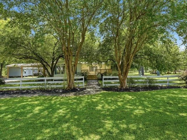 117 River Boat Bend, Dayton, TX 77535