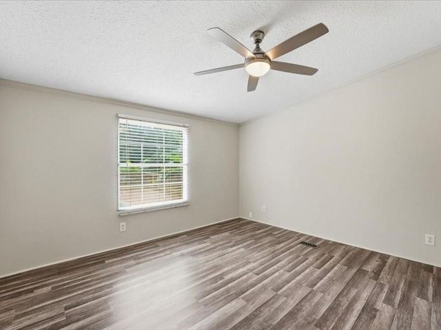 117 River Boat Bend, Dayton, TX 77535