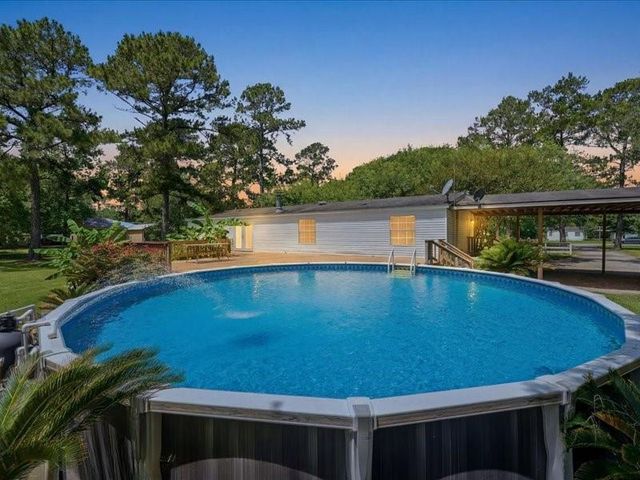 117 River Boat Bend, Dayton, TX 77535