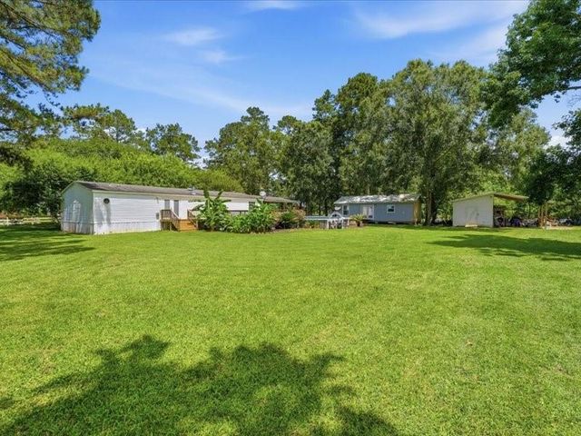 117 River Boat Bend, Dayton, TX 77535