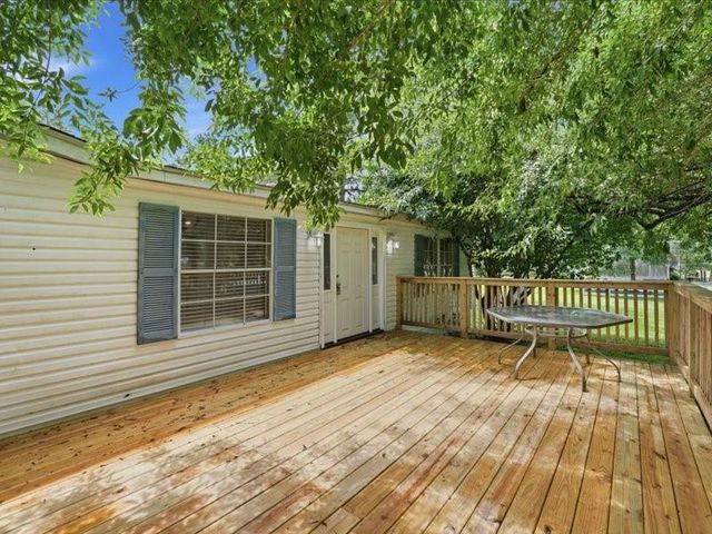 117 River Boat Bend, Dayton, TX 77535