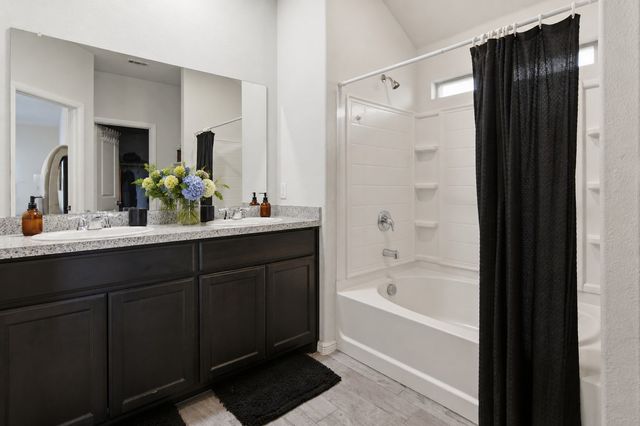9736 Snowbell Lane, Fort Worth, TX 76036