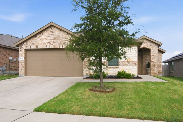 9736 Snowbell Lane, Fort Worth, TX 76036