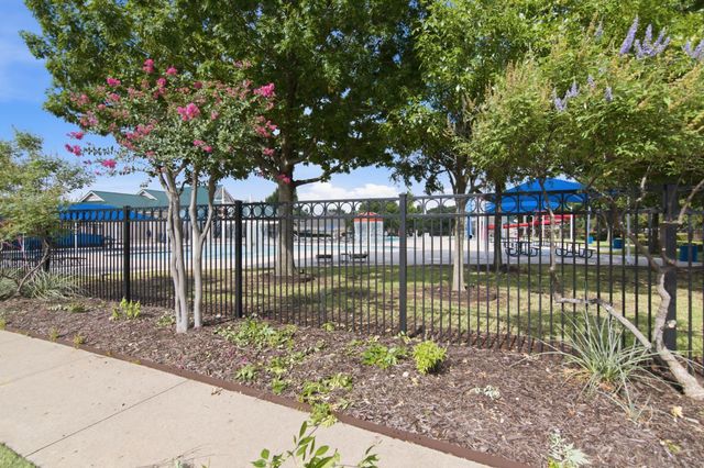 9736 Snowbell Lane, Fort Worth, TX 76036