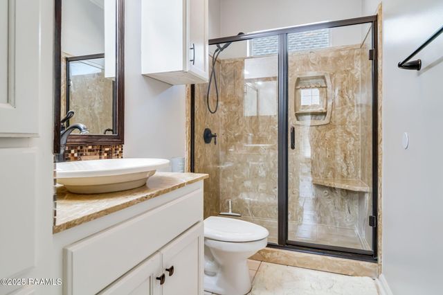 141 Kingspointe Circle, Lafayette, LA 70508