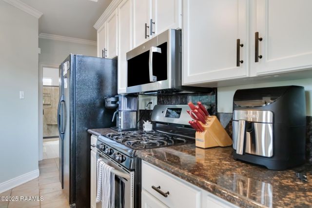 141 Kingspointe Circle, Lafayette, LA 70508