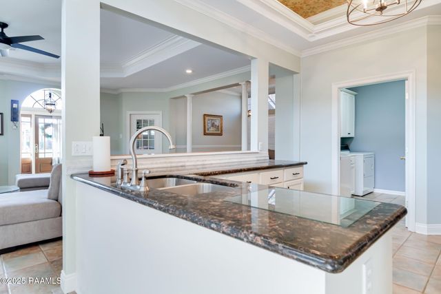 141 Kingspointe Circle, Lafayette, LA 70508