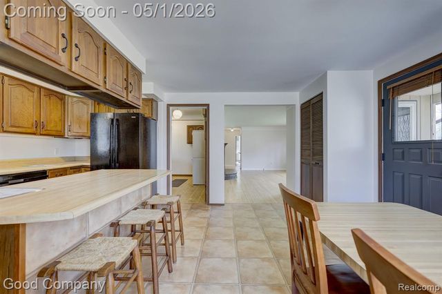 575 S Briarvale Drive, Auburn Hills, MI 48326
