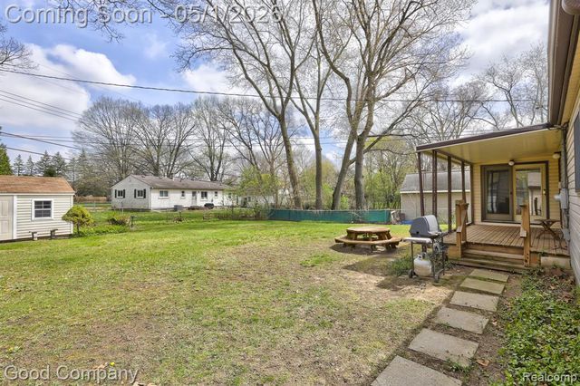 575 S Briarvale Drive, Auburn Hills, MI 48326