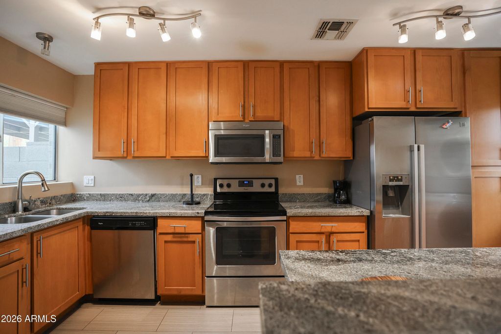 925 W MCDOWELL Road 108, Phoenix, AZ 85007 — photo 2