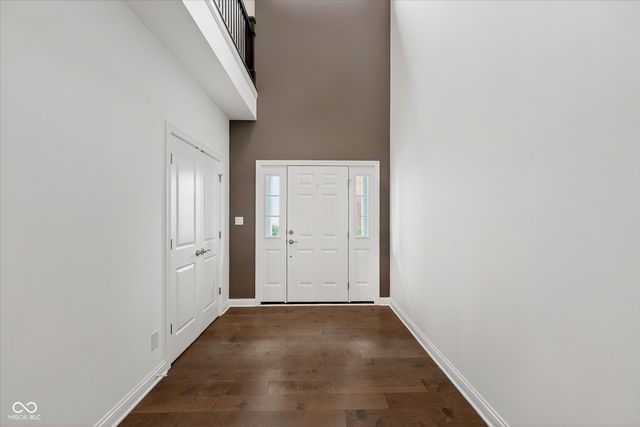 856 S Park Trail Drive, Carmel, IN 46032