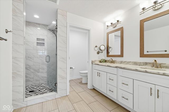 856 S Park Trail Drive, Carmel, IN 46032