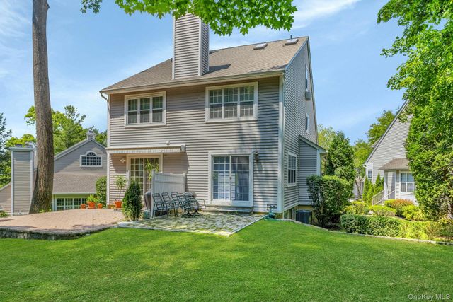 19 Pondview Lane 19, Yonkers, NY 10710